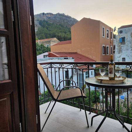 Traditional Apartments Alexandra Megisti Luaran gambar