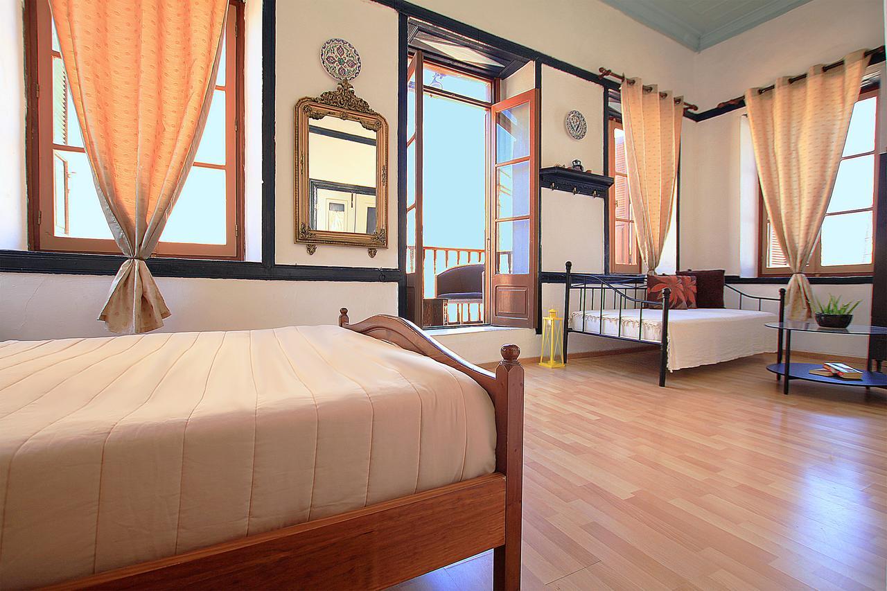 Traditional Apartments Alexandra Megisti Luaran gambar